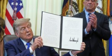 The arrogance of Trump’s vaccine policy