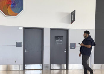 Texas Gov. Greg Abbott takes aim at Muslim washing stations in airports