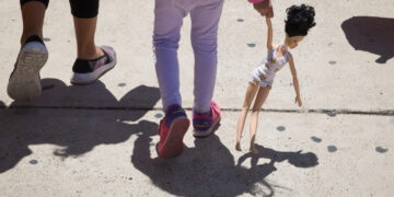 Ex-ICE agent’s group awarded $158 million to represent migrant children