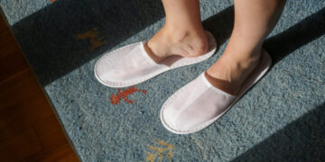 Why you should never walk barefoot on a hotel carpet