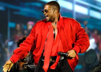 Fans Are Claiming Usher Skipped His New York Performance and Sent in a Lookalike Instead