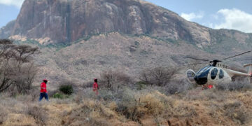 7 dead in Kenya helicopter crash in area popular with luxury safari tours