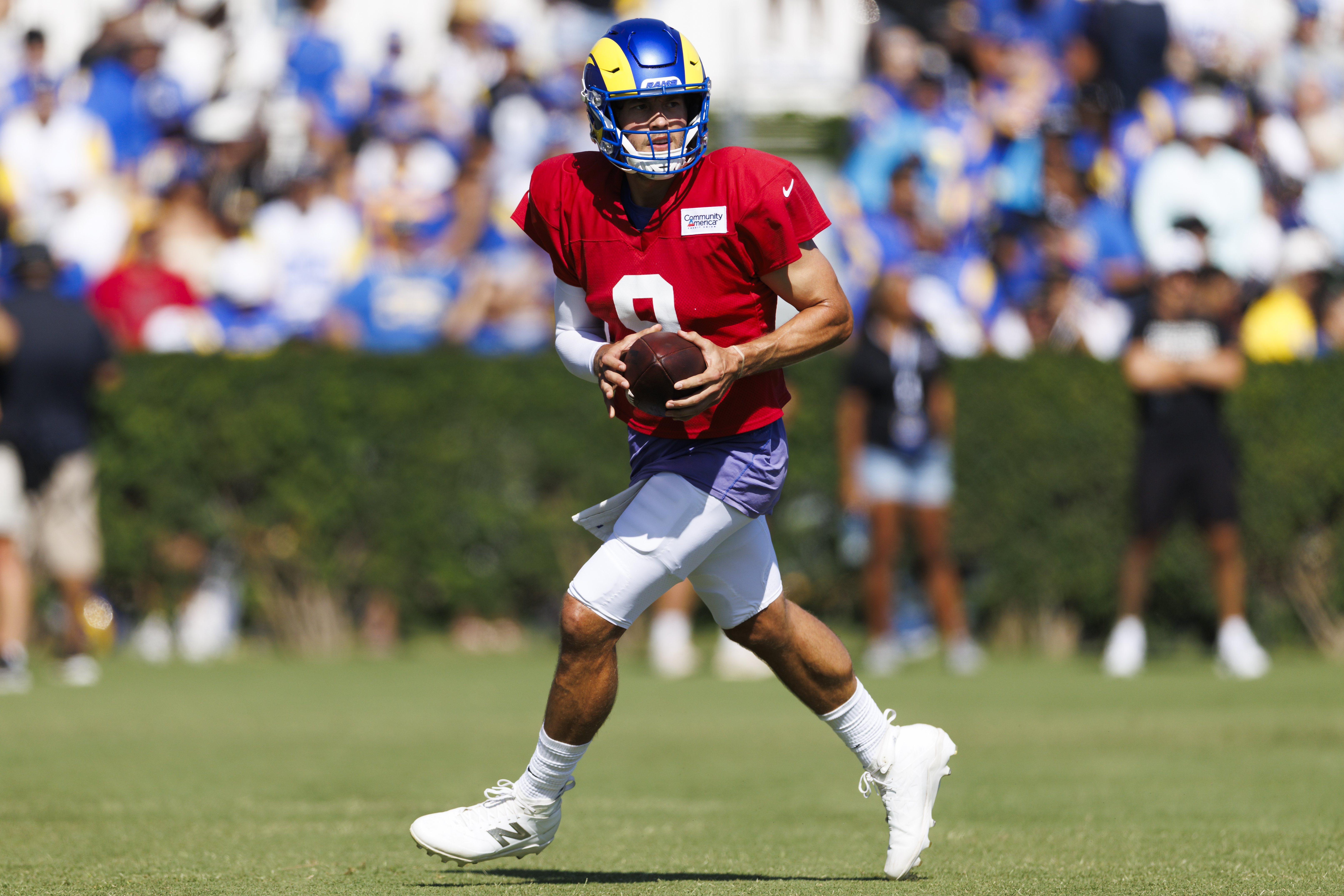 Matthew Stafford practicing.