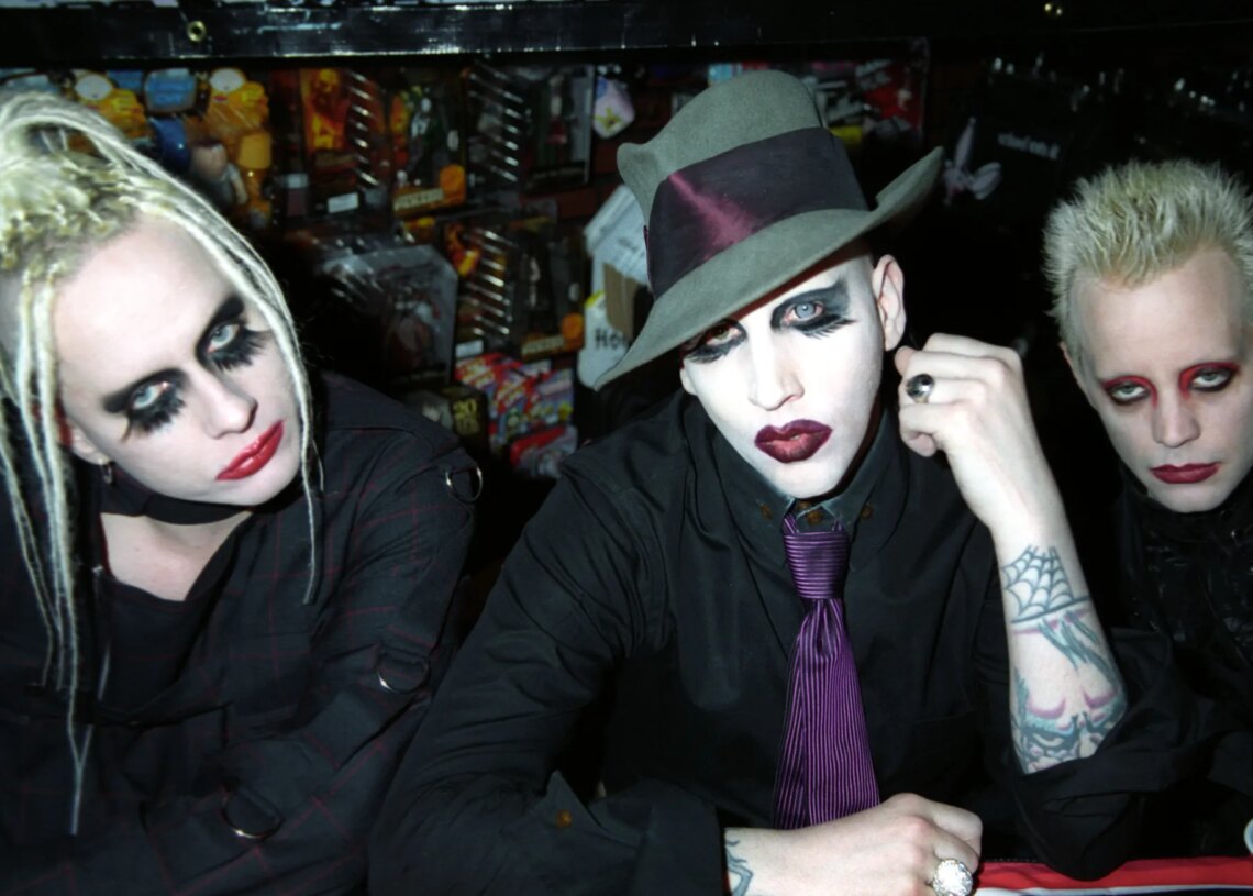 4 Songs That Make Me Miss Walking Around the Old-School, Scary Hot Topic