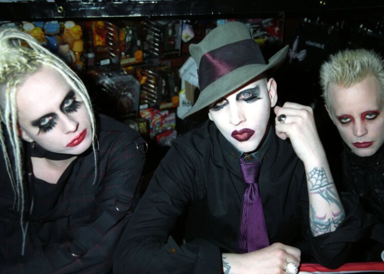 4 Songs That Make Me Miss Walking Around the Old-School, Scary Hot Topic