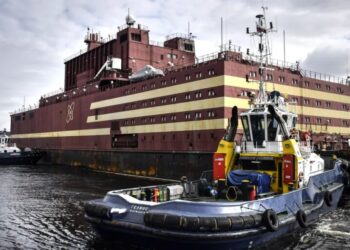 Offshore nuclear barges could power ports and data centers—starting with California, where nuclear is banned