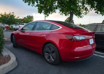 Tesla’s Door Handles Lead to Its Biggest Recall Yet