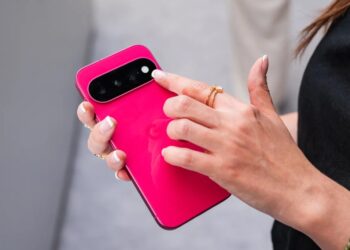 4 New Camera Tricks on Google’s Latest Pixel 11 Smartphones