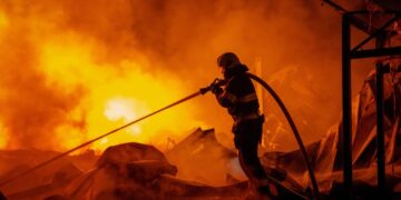 Ukraine fails to stop any missiles overnight, after Zelensky says no interceptors remain