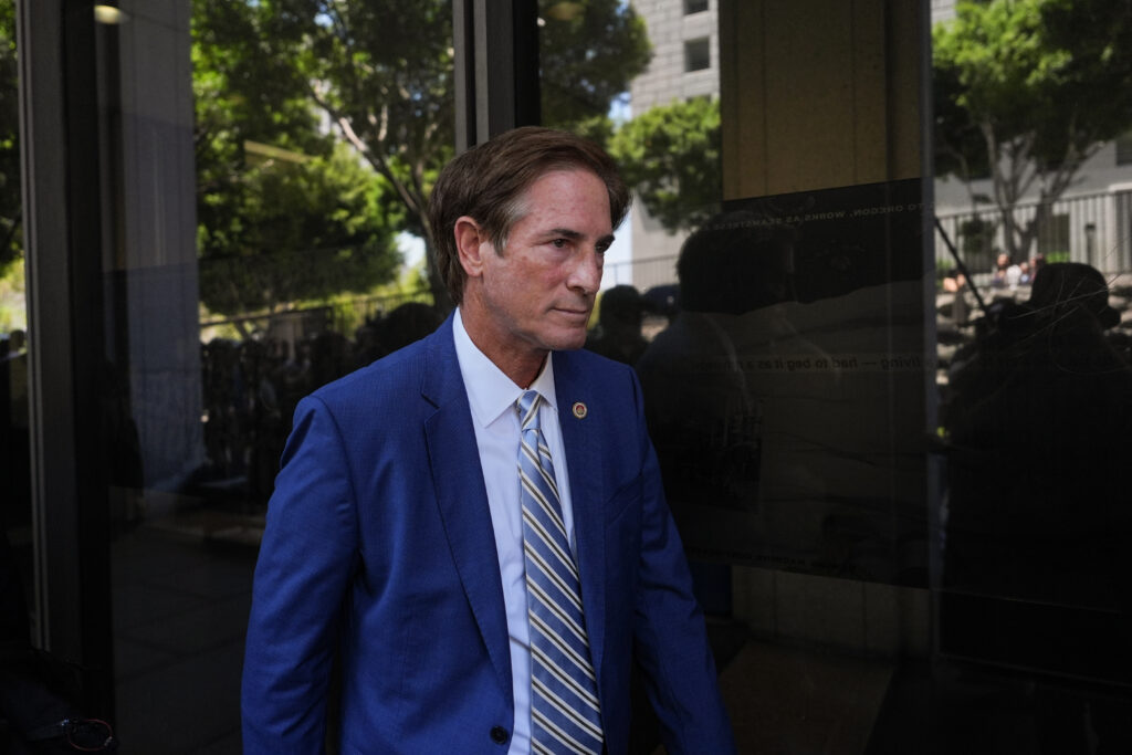 L.A. prosecutor backs off case that critics said could deter whistleblowers