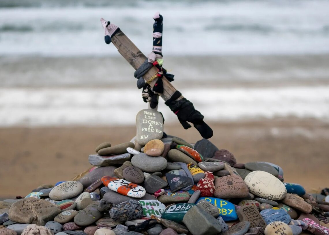 Harry Potter Fans Forced a $570 Million Power Cable to Avoid Dobby’s Fake Grave
