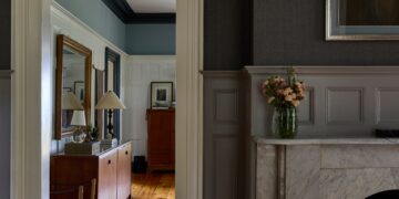 What decorating with dark colors does to our brains