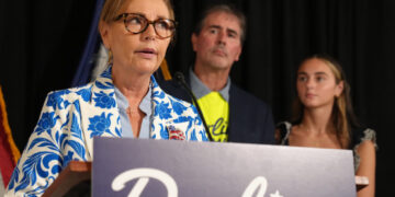 Amid intra-MAGA fight, Trump weighs going all in for Darline Graham