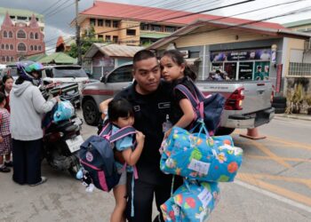 7 killed and more than 20 injured in Thailand school shooting