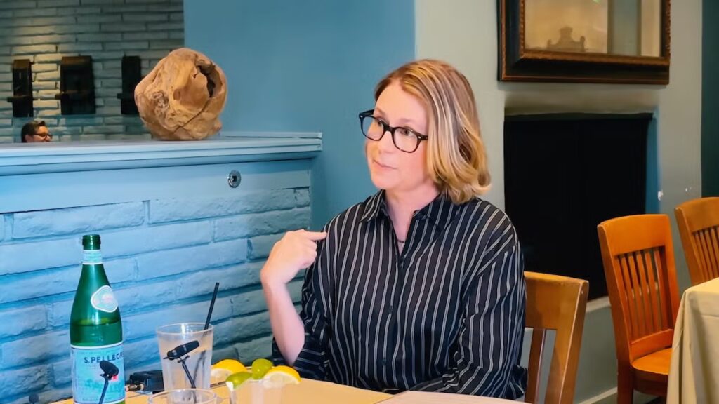 Jenna Fischer Giddily Admits She ‘Full-On Pretended’ to Be Connor Storrie’s Publicist at an Awards Show