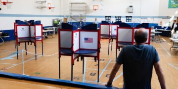 Democrat exits Senate race in South Dakota, clearing way for independent