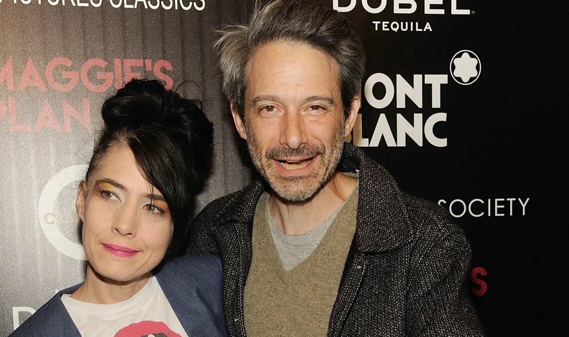 These Married 90s Icons Covered an Unexpected Pop Song for a Benefit Compilation Album, and It’s a Must-Listen