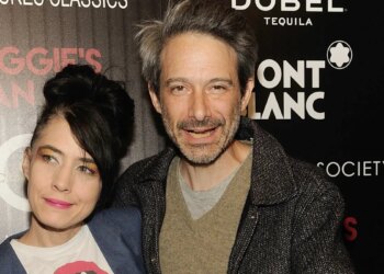 These Married 90s Icons Covered an Unexpected Pop Song for a Benefit Compilation Album, and It’s a Must-Listen