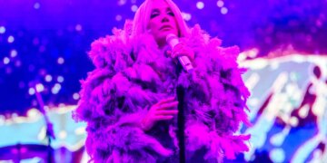 Kesha Honors Dolly Parton With a Song Her Mom Wrote, Made Famous by the Country Legend in the 80s