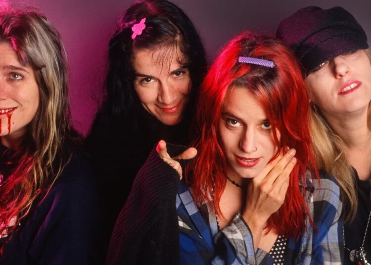 ‘Inspire Without Being Preachy’: How a Breakup and Bush-Era Politics Helped Create This L7 Hit