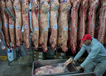 30,000 pounds of beef from Argentina recalled in two states