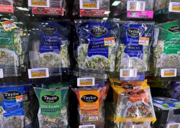 Michigan lifts warning on bagged salads, says its cyclospora cases are declining