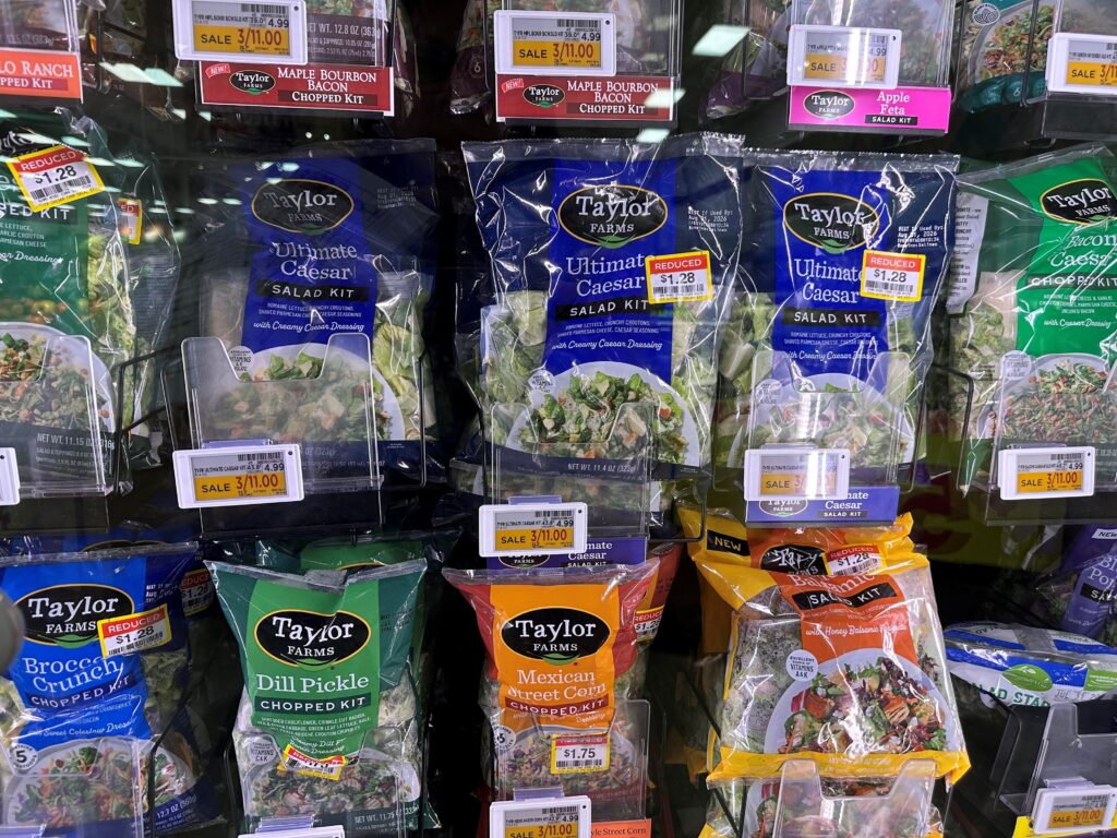 Michigan lifts warning on bagged salads, says its cyclospora cases are declining