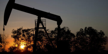 Trump seeks vast, potentially costly U.S. stake in Venezuelan oil industry
