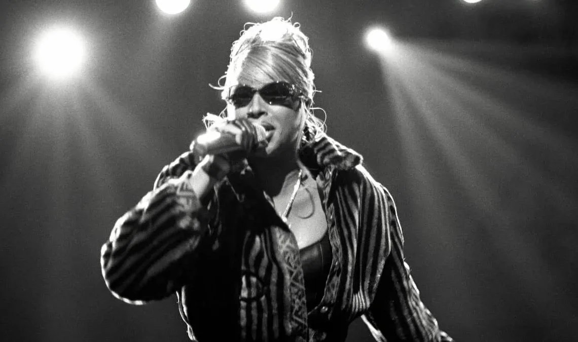 A 9x Grammy-Winning R&B Legend Reportedly Signs Multi-Million Dollar Deal to Promote AI Music, but What’s the Truth?