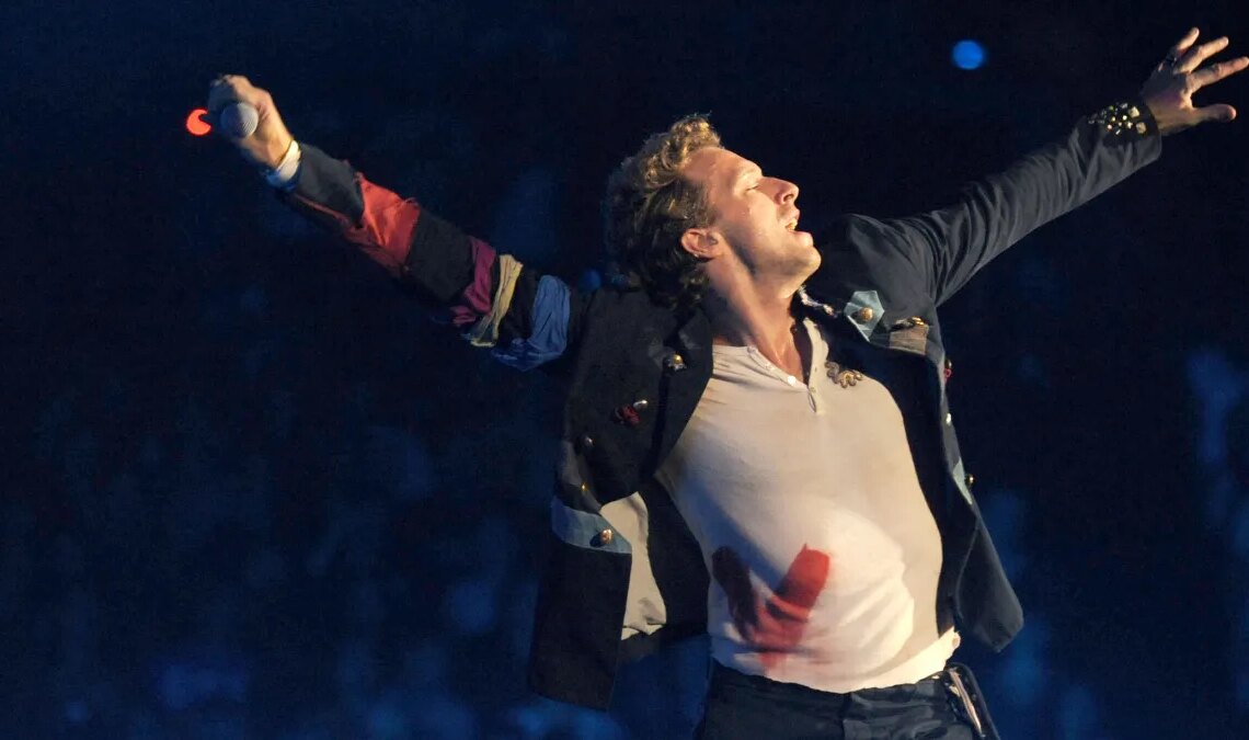 4 Songs From 2008 That Every Millennial Still Knows by Heart