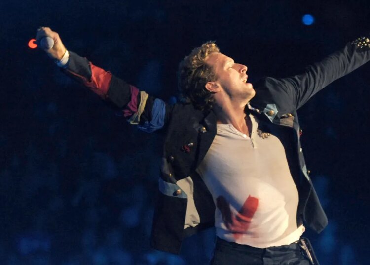 4 Songs From 2008 That Every Millennial Still Knows by Heart