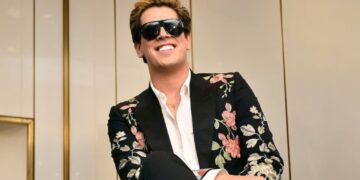 Milo Yiannopoulos, Far-Right Provocateur, Detained by ICE for Overstaying Visa