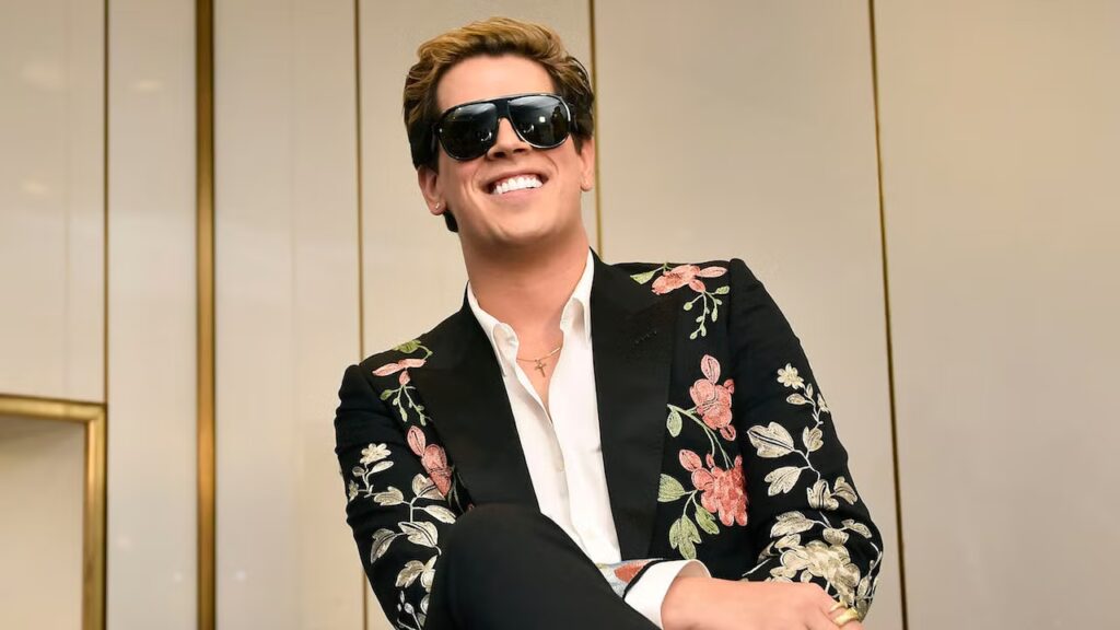 Milo Yiannopoulos, Far-Right Provocateur, Detained by ICE for Overstaying Visa