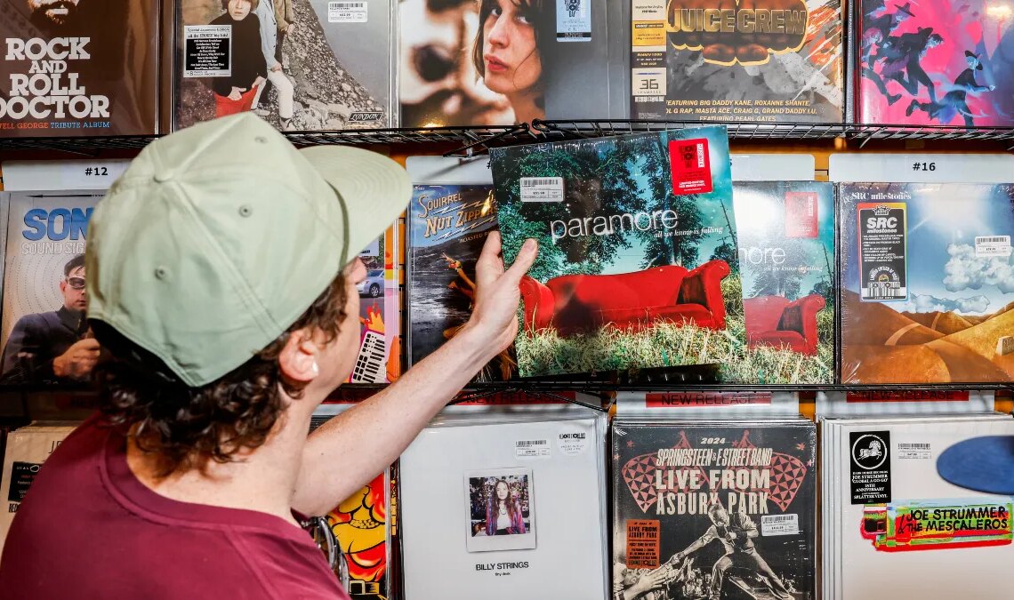 The 4 Music Habits That Instantly Give Someone the Ick