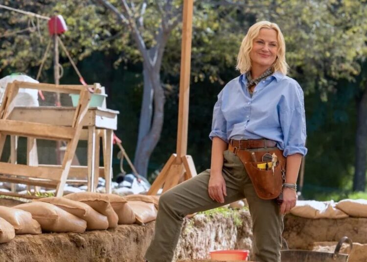 Peacock’s Amy Poehler Comedy ‘Dig’ Drops First-Look Photos Ahead of November Premiere