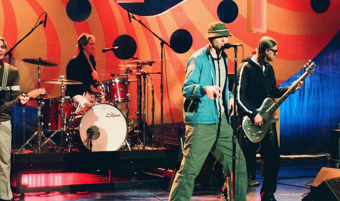 This 90s Band That Disappeared After Only One Hit Just Dropped Their First New Song in 28 Years