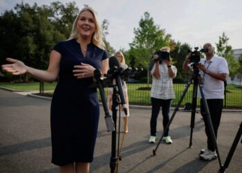 Karoline Leavitt says she’ll miss the press on her last day at White House