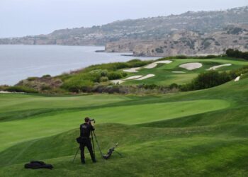 Armed man arrested at Trump golf course near Los Angeles