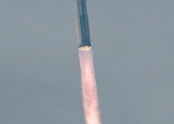 White House space policy directs agencies to send humans to Mars