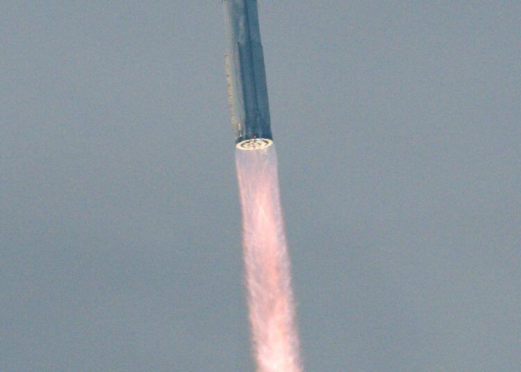 White House space policy directs agencies to send humans to Mars