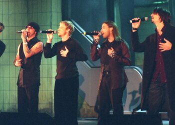 3 Y2K Pop Songs That Were Ahead of Their Time