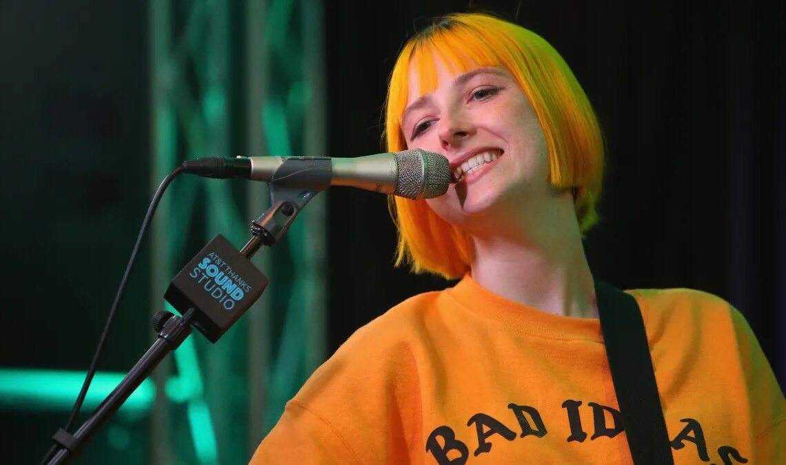 Too Nervous to Ask Someone Out? All You Need Are These 3 Pop Songs To Guarantee a Date