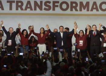 A revoked visa is roiling Mexico’s politics