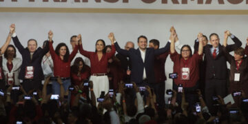 A revoked visa is roiling Mexico’s politics