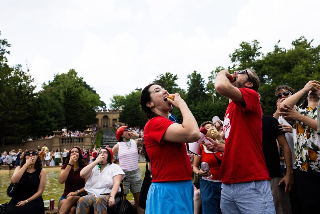 The hottest D.C. party? Eating apples in a park.