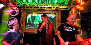 4 Songs That Will Instantly Transport You Back to Playing ‘Rock Band’ in Your Best Friend’s Basement