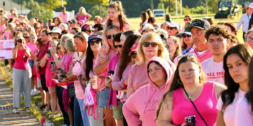 Support for Lindsay Clancy, From Pink T-Shirts to Conservative Stars