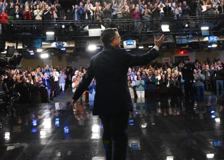 Stephen Colbert’s Director Breaks Down ‘Nonstop Craziness’ of ‘Late Show’ Series Finale