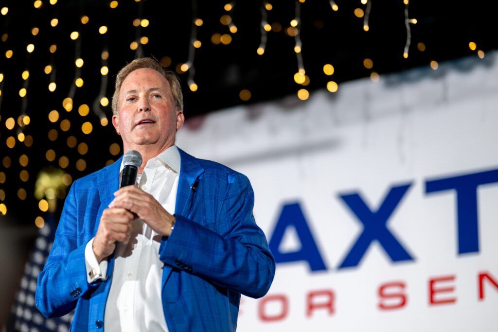 Eleventh-hour primary upsets muddy the race for control of Congress
