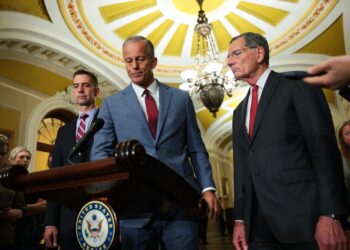 Senate GOP rushes to pass budget bill, avoid shutdown ahead of midterms